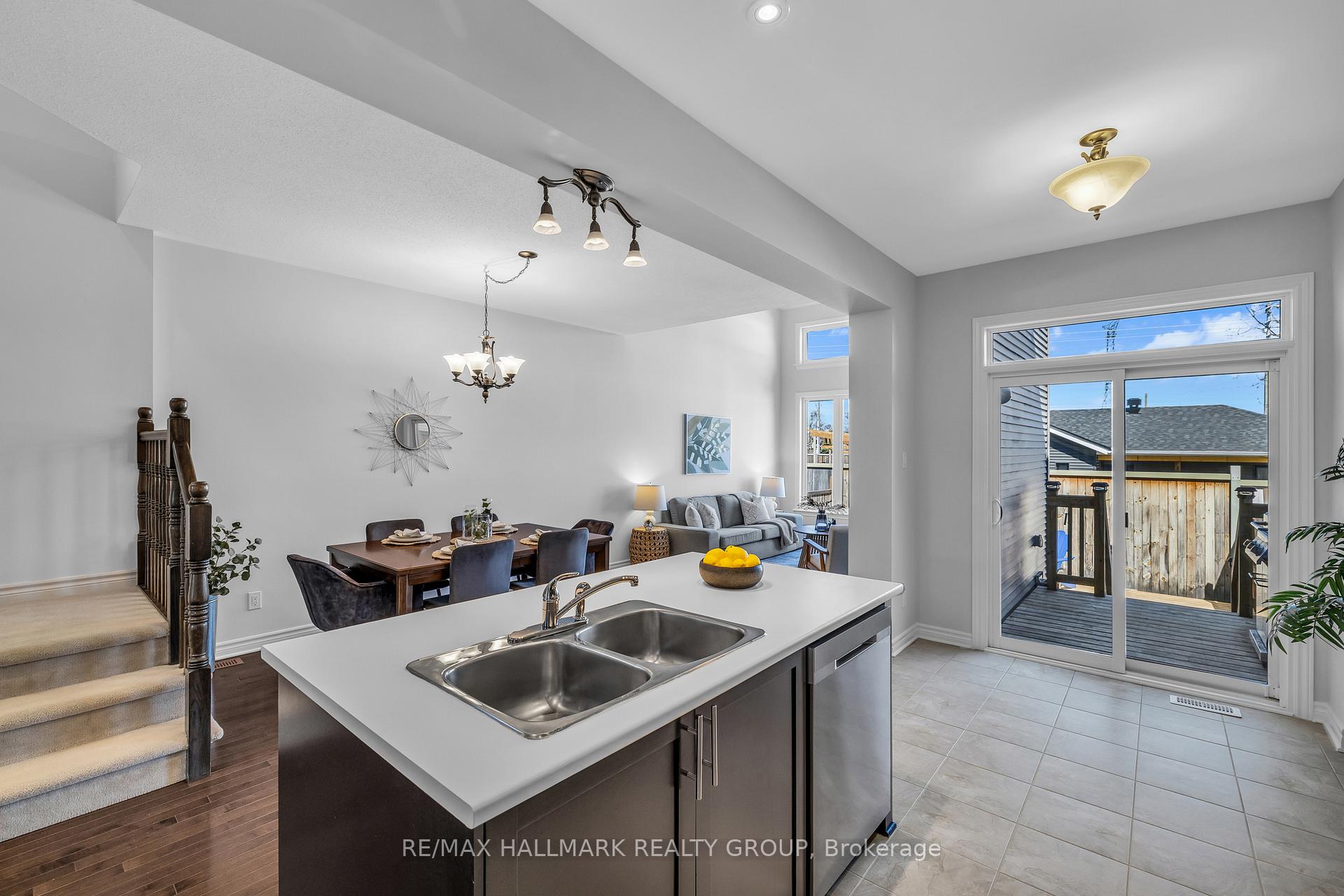 Photo 13 of 367 Trailsedge Way, Ottawa, Mer Bleue/Bradley Estates/Anderson Park — HOMEH