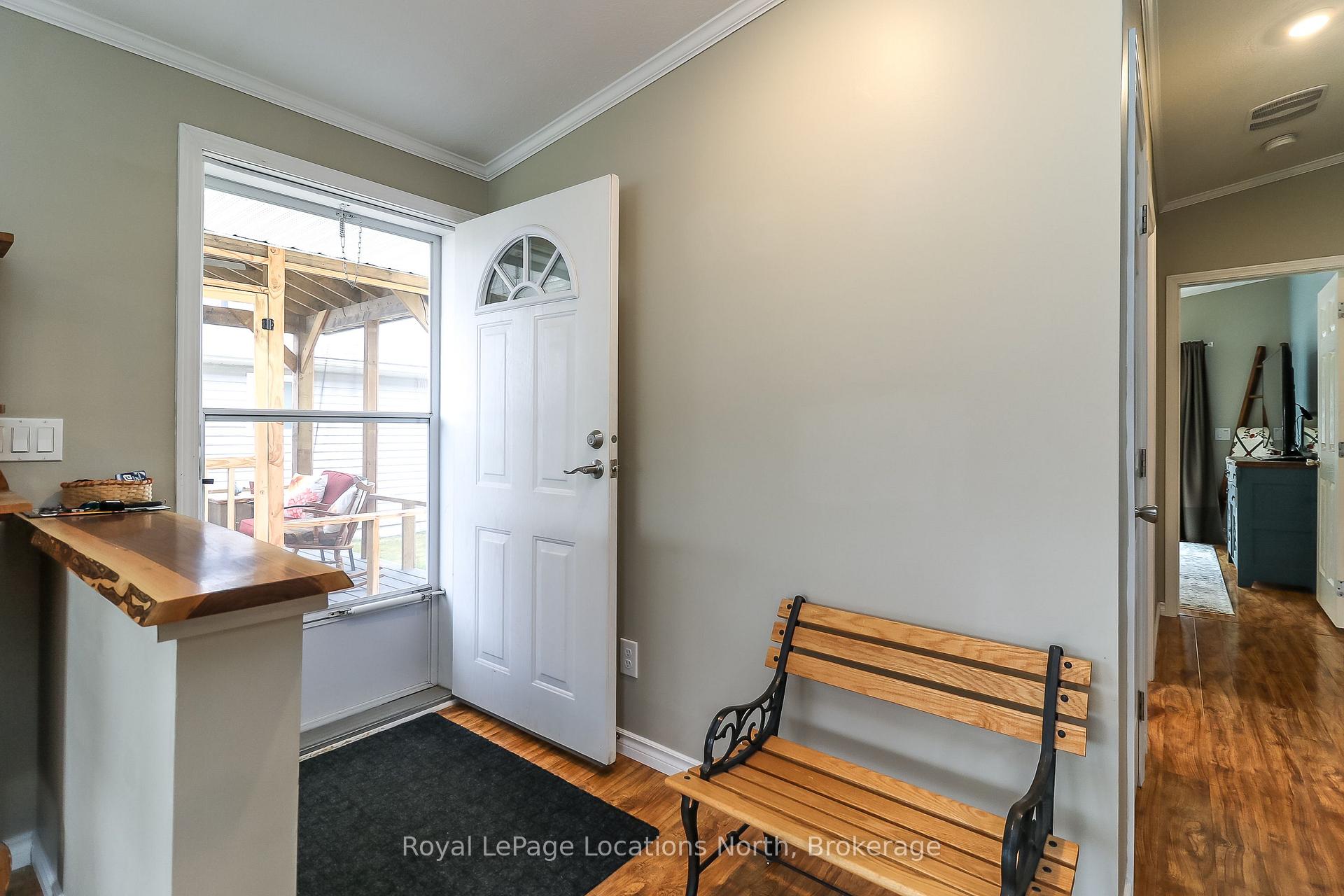 Photo 2 of 5 Ventnor Crescent, Wasaga Beach — HOMEH