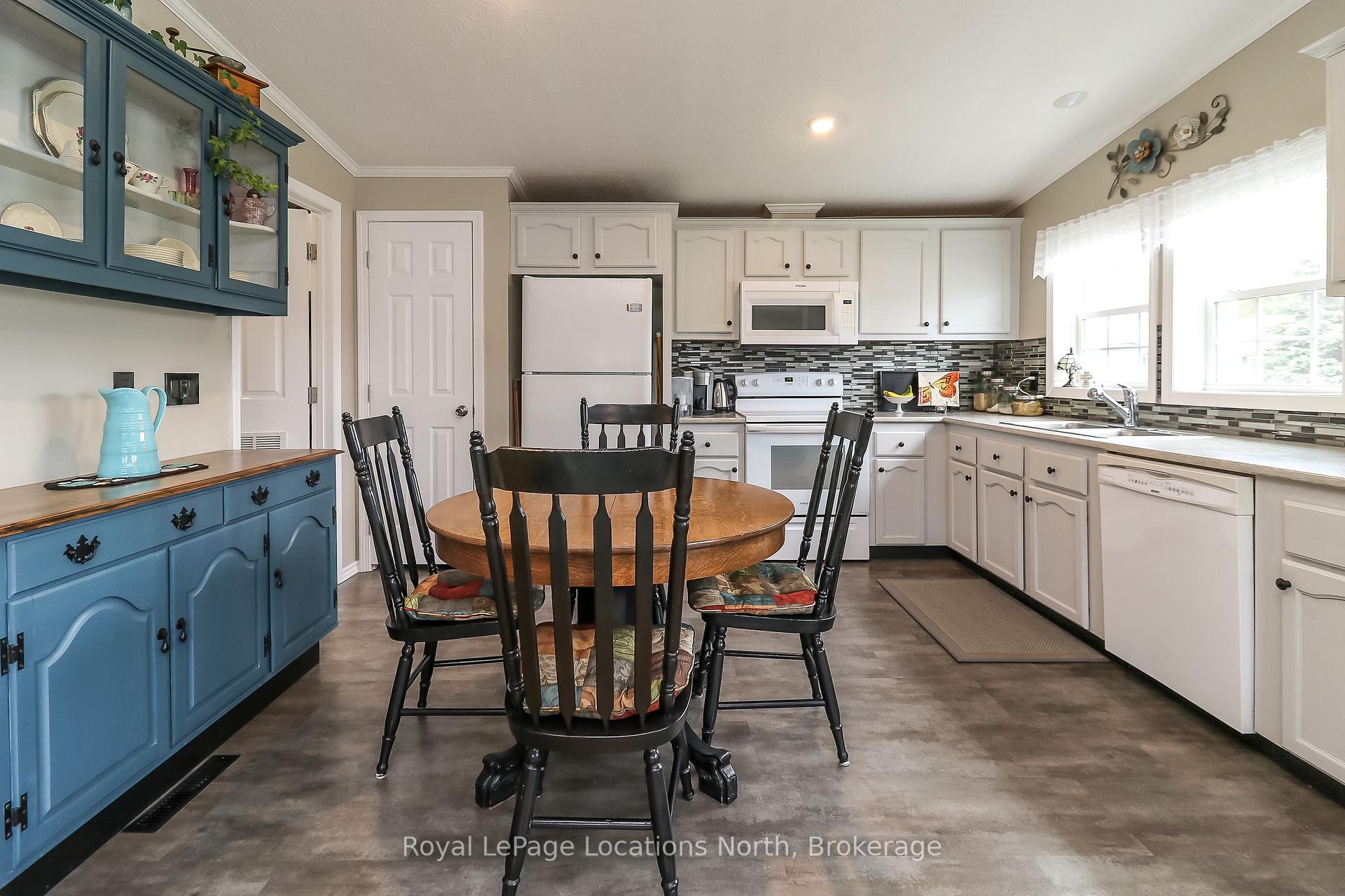 Photo 9 of 5 Ventnor Crescent, Wasaga Beach — HOMEH