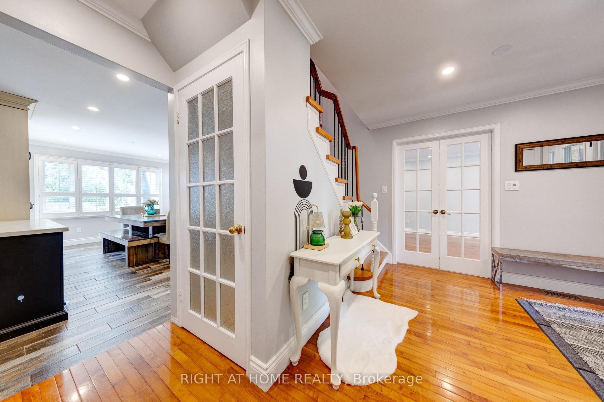 Photo 11 of 24 Evaleigh Court, Whitby, Blue Grass Meadows — HOMEH