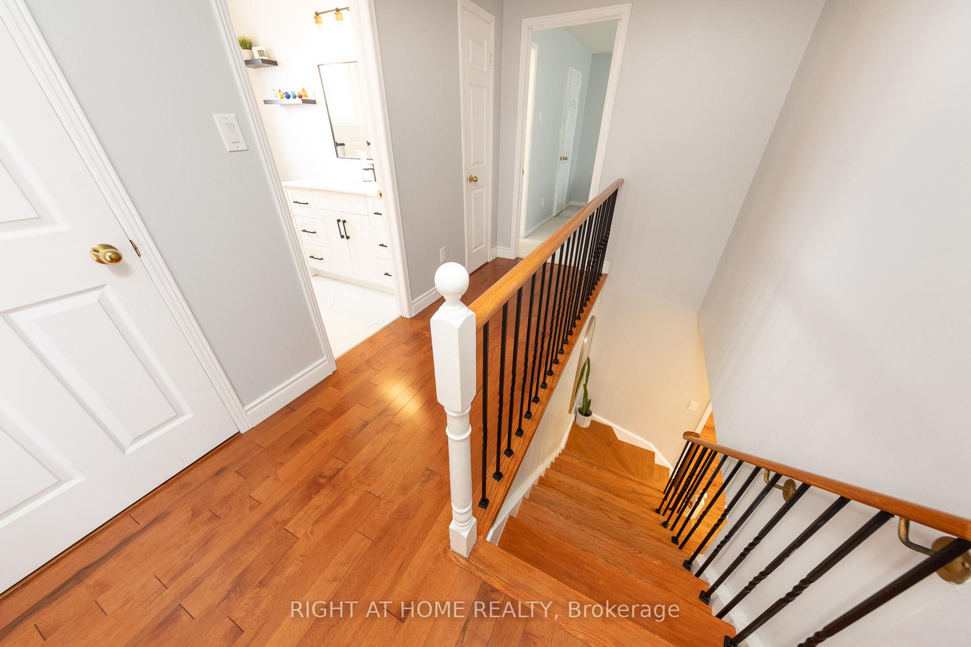 Photo 15 of 24 Evaleigh Court, Whitby, Blue Grass Meadows — HOMEH
