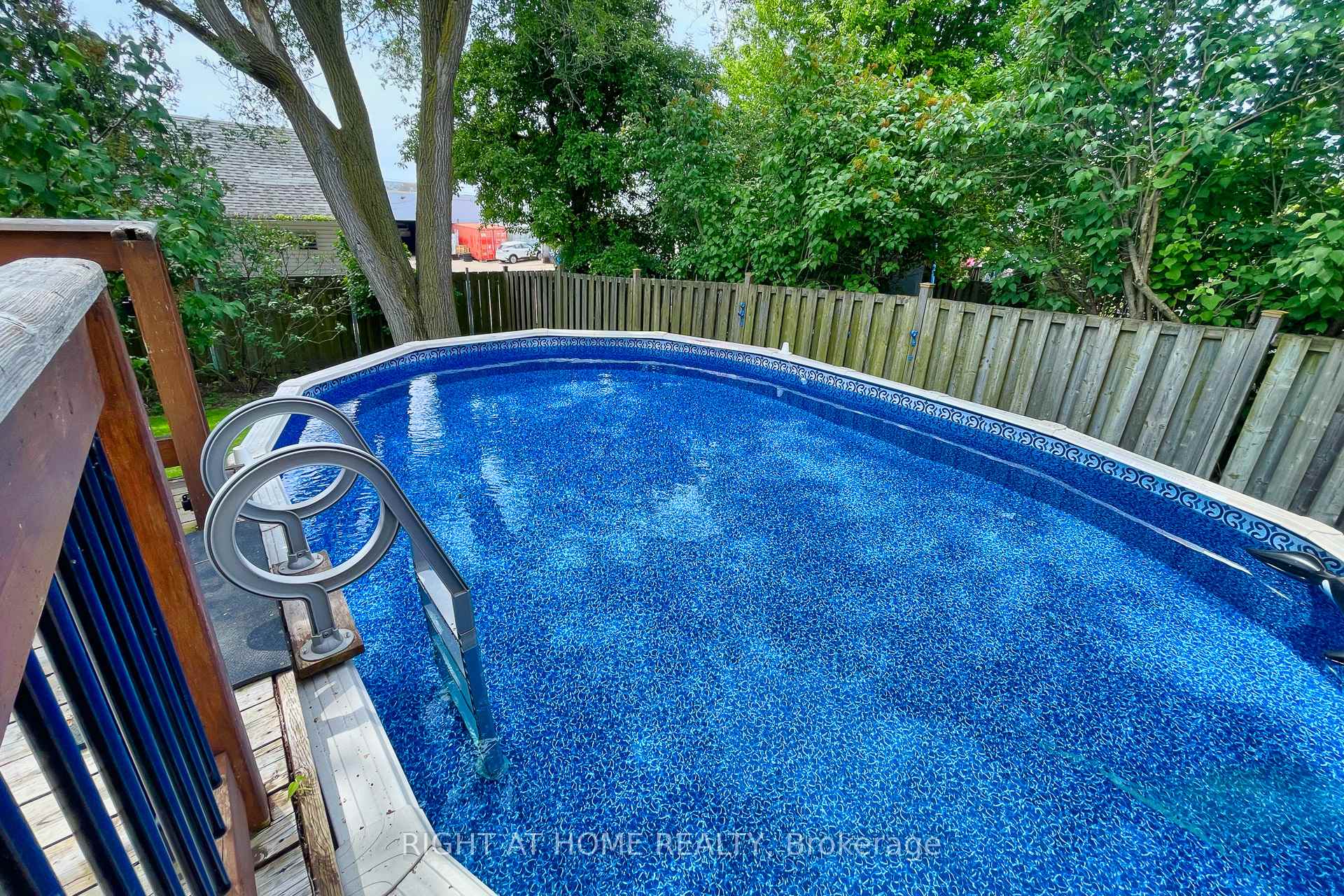 Photo 43 of 24 Evaleigh Court, Whitby, Blue Grass Meadows — HOMEH