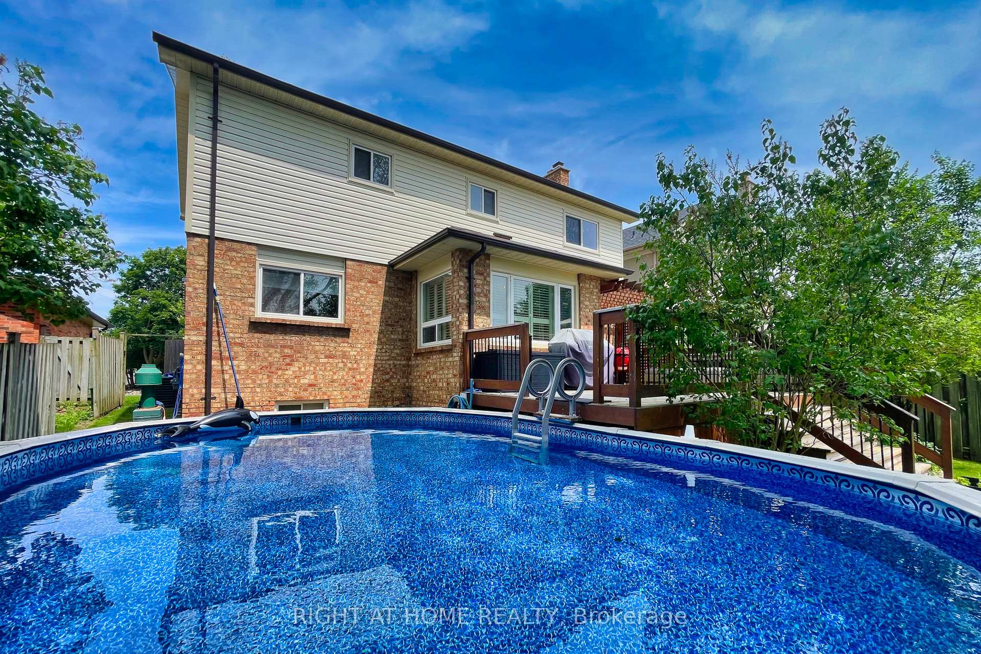 Photo 42 of 24 Evaleigh Court, Whitby, Blue Grass Meadows — HOMEH