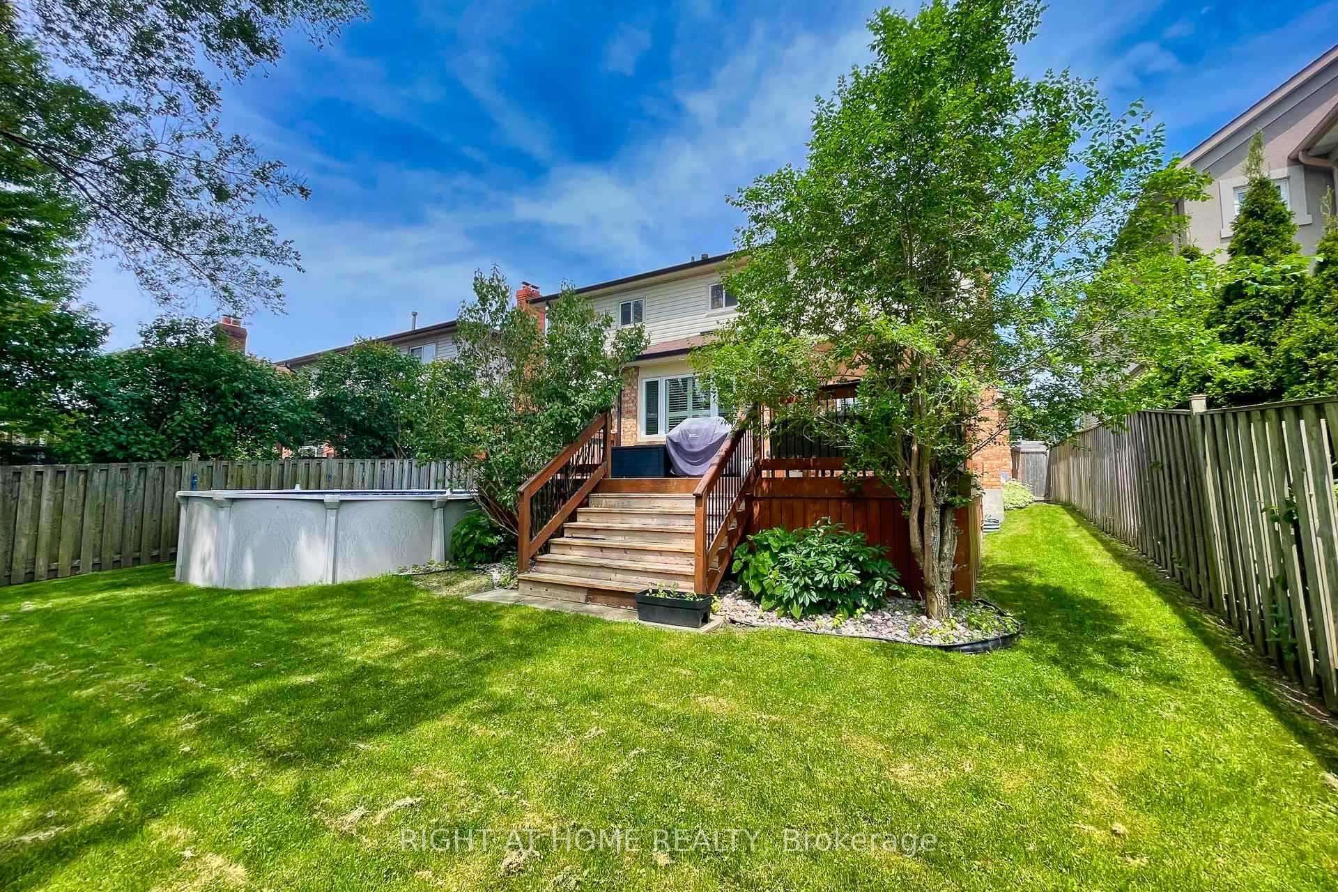 Photo 34 of 24 Evaleigh Court, Whitby, Blue Grass Meadows — HOMEH