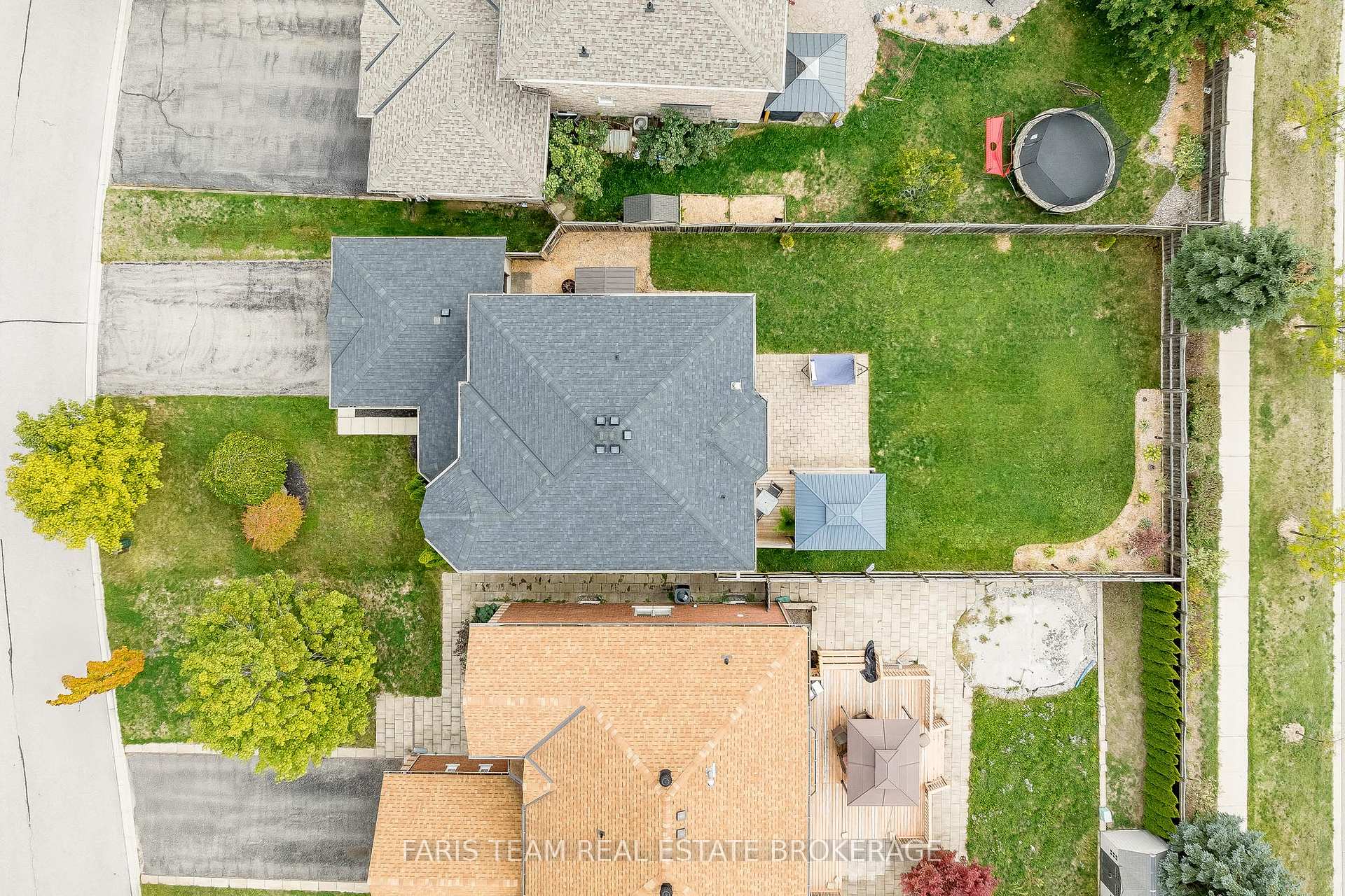 Photo 34 of 19 Oakside Court, Barrie, Ardagh — HOMEH