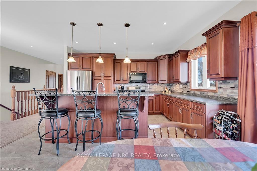 Photo 8 of 696 Marshagen Road, Haldimand, Dunnville — HOMEH