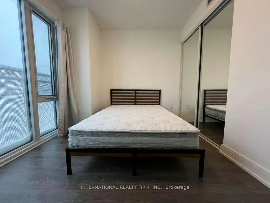 Photo 7 of Unit 1002, 89 McGill Street, Toronto, Church-Yonge Corridor — HOMEH