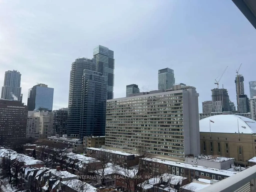 Photo 13 of Unit 1002, 89 McGill Street, Toronto, Church-Yonge Corridor — HOMEH