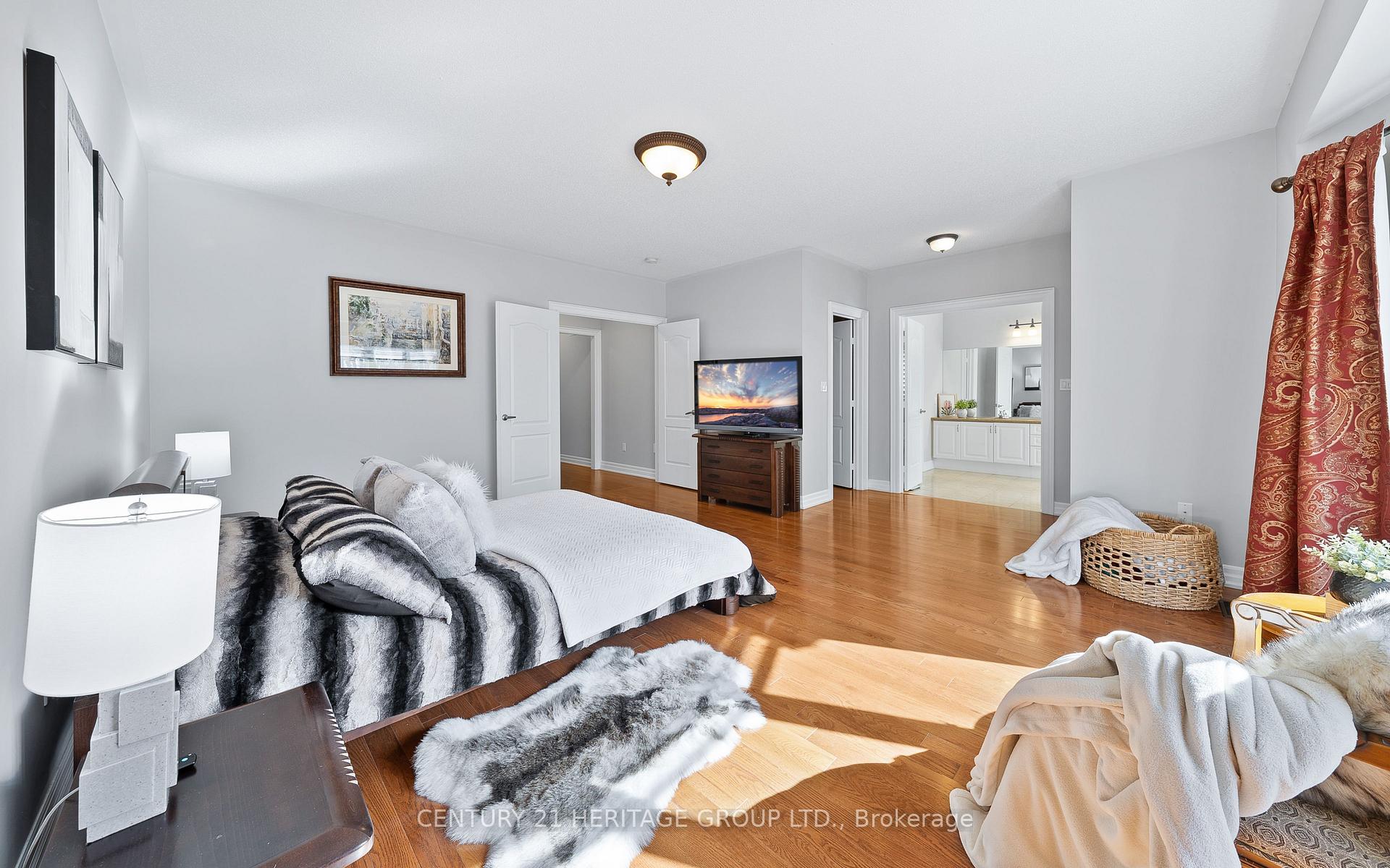 Photo 27 of 75 Strawbridge Farm Drive, Aurora, Aurora Grove — HOMEH