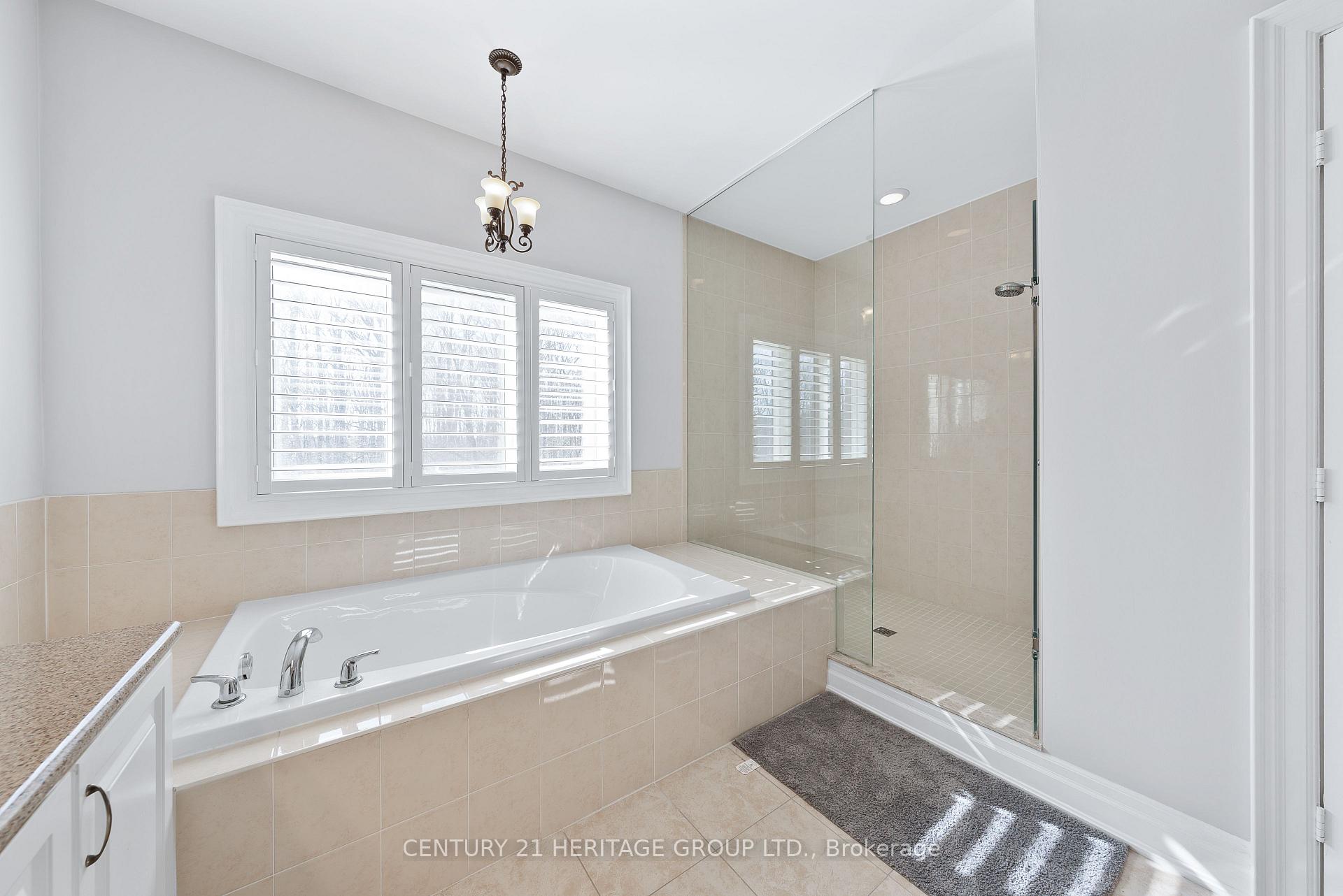 Photo 36 of 75 Strawbridge Farm Drive, Aurora, Aurora Grove — HOMEH