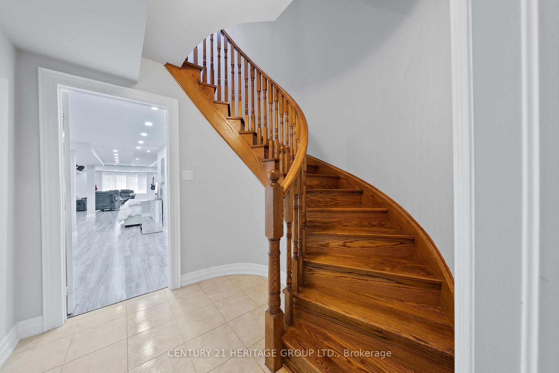 Photo 28 of 75 Strawbridge Farm Drive, Aurora, Aurora Grove — HOMEH