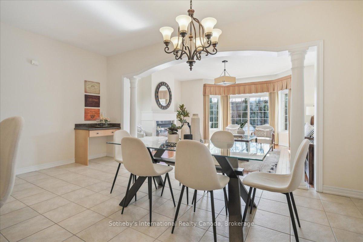 Photo 20 of 6 Dokkum Crescent, Brampton, Snelgrove — HOMEH