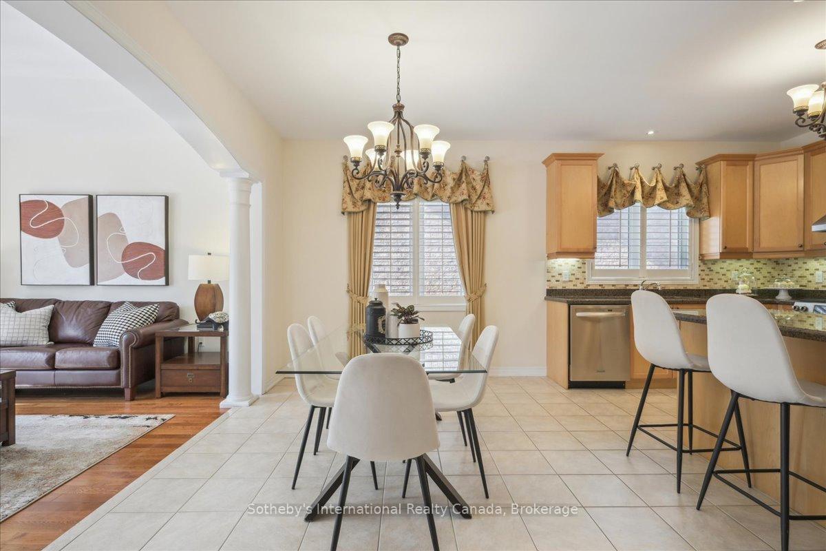 Photo 29 of 6 Dokkum Crescent, Brampton, Snelgrove — HOMEH