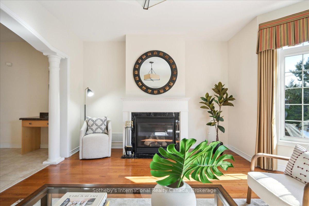 Photo 15 of 6 Dokkum Crescent, Brampton, Snelgrove — HOMEH