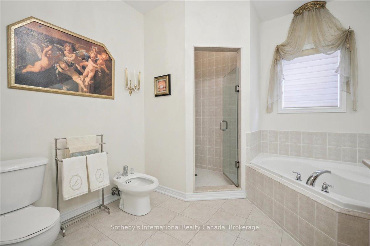 Photo 23 of 6 Dokkum Crescent, Brampton, Snelgrove — HOMEH