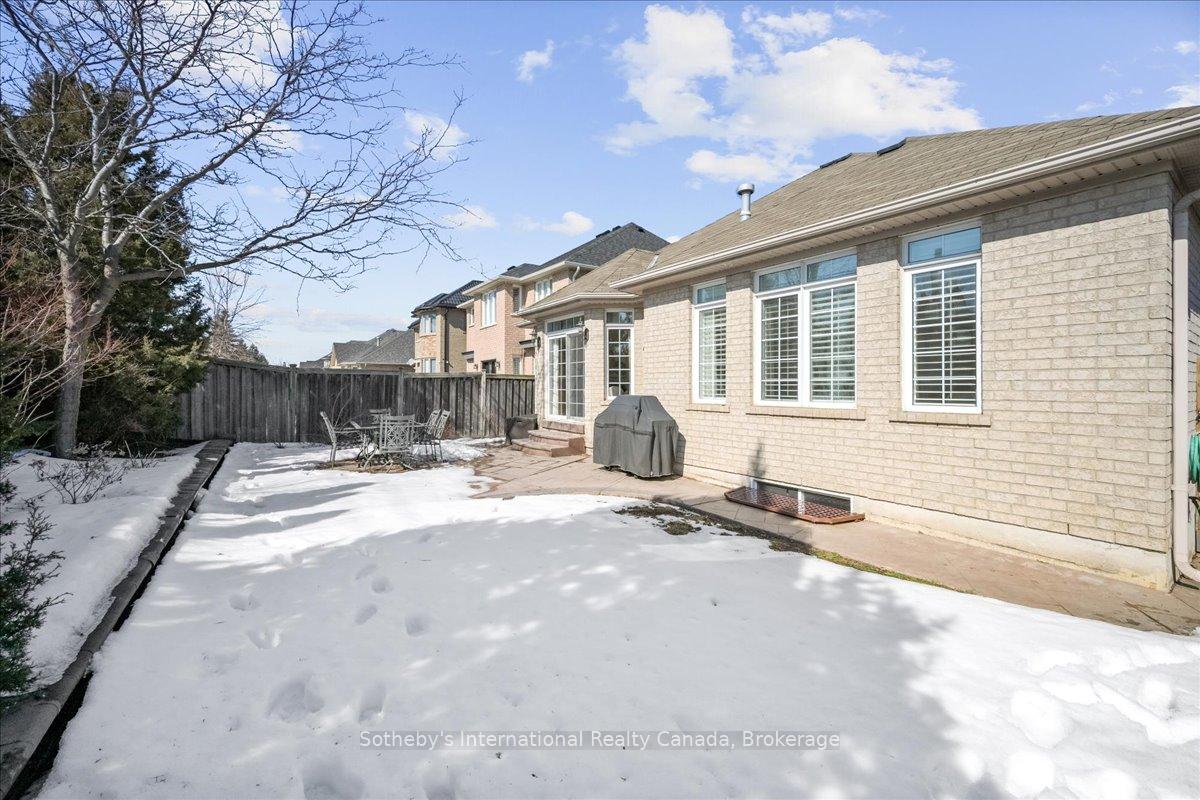 Photo 31 of 6 Dokkum Crescent, Brampton, Snelgrove — HOMEH