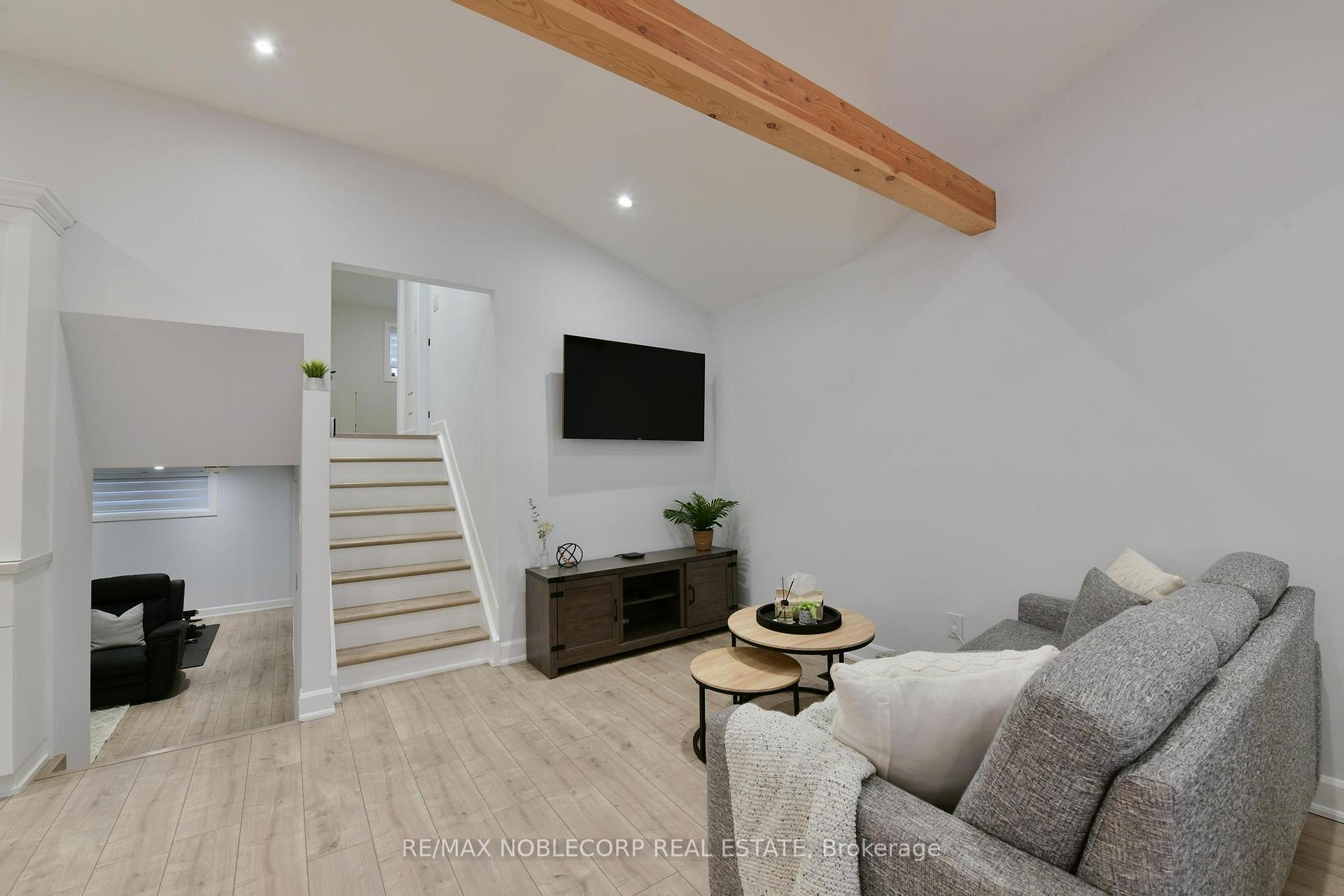 Photo 3 of 15 Eastern Avenue, New Tecumseth, Tottenham — HOMEH