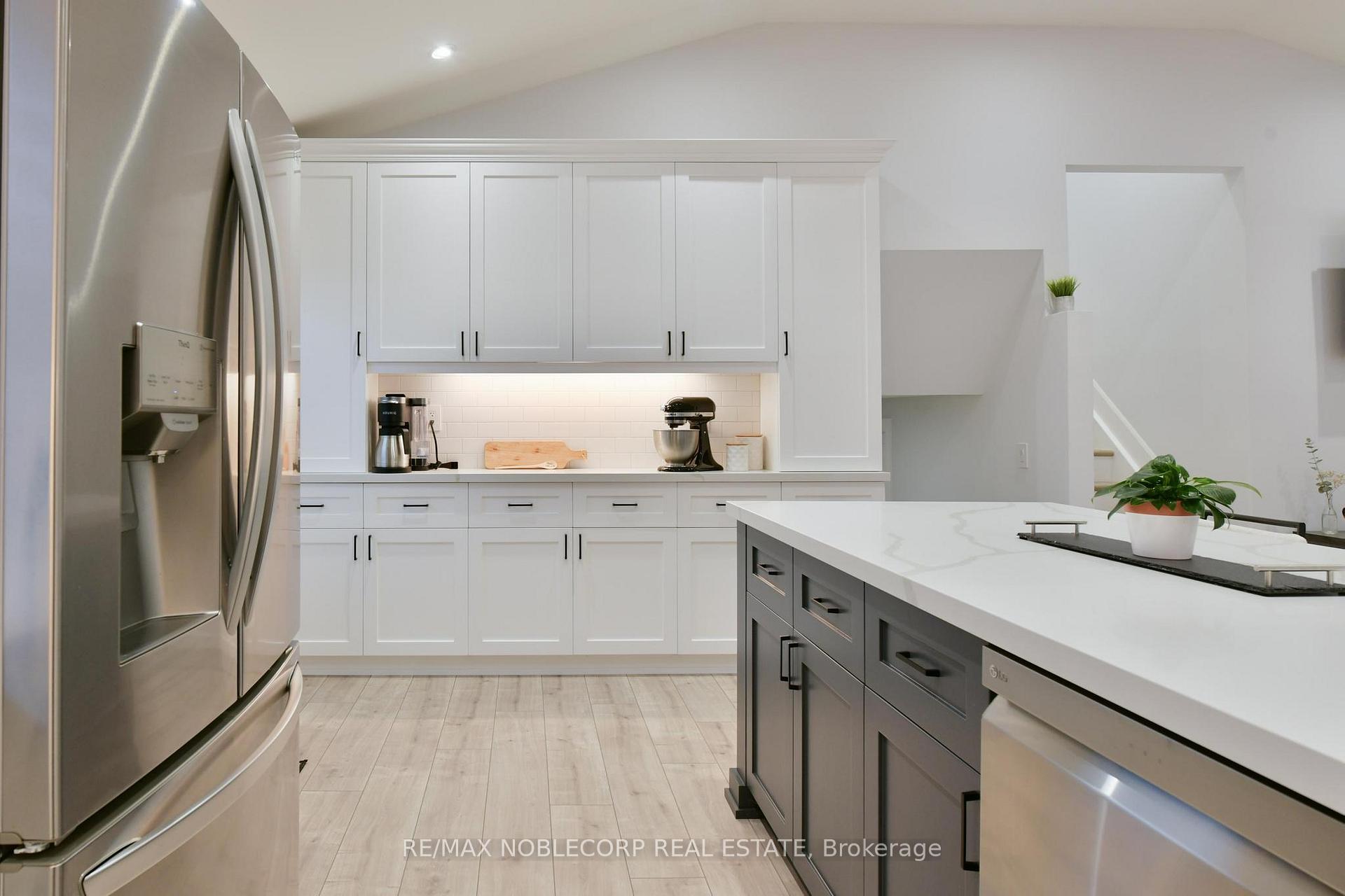 Photo 39 of 15 Eastern Avenue, New Tecumseth, Tottenham — HOMEH