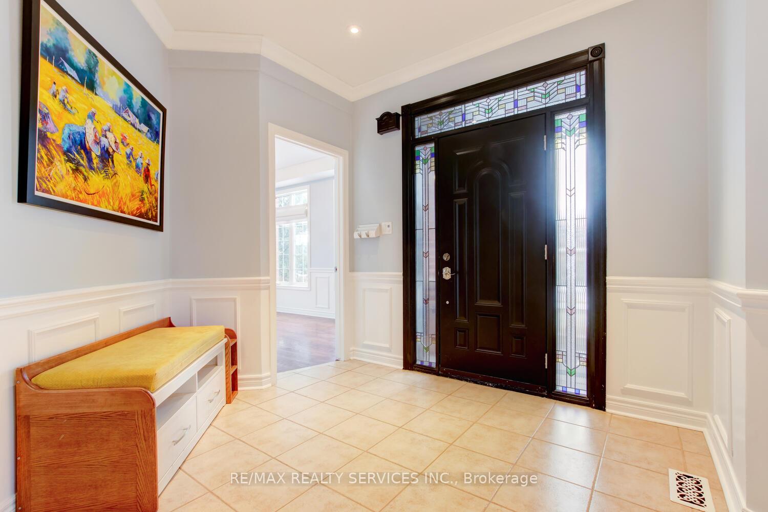Photo 3 of 9 English Rose Lane, Caledon, Bolton West — HOMEH