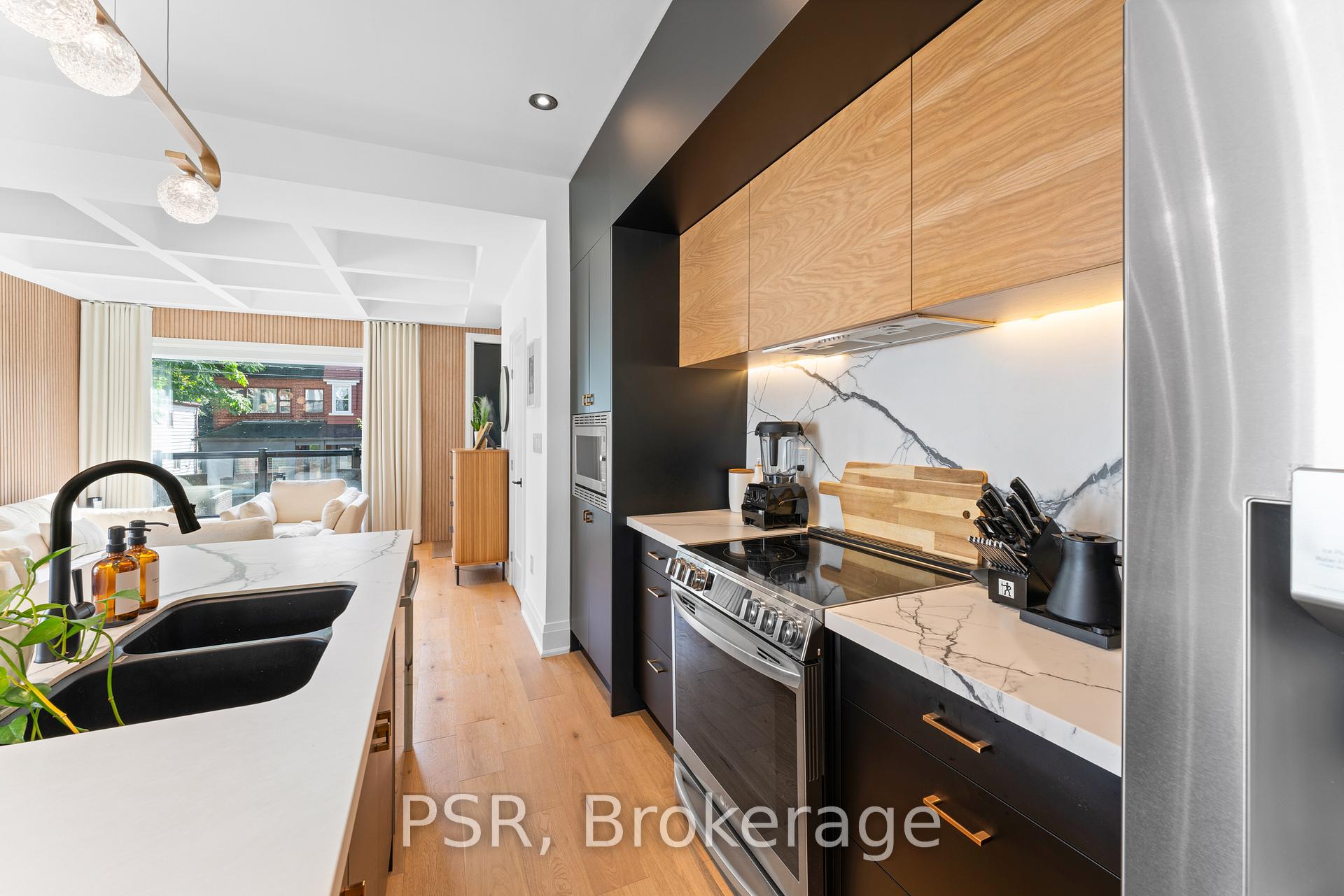 Photo 9 of 116 Walpole Avenue, Toronto, Greenwood-Coxwell — HOMEH