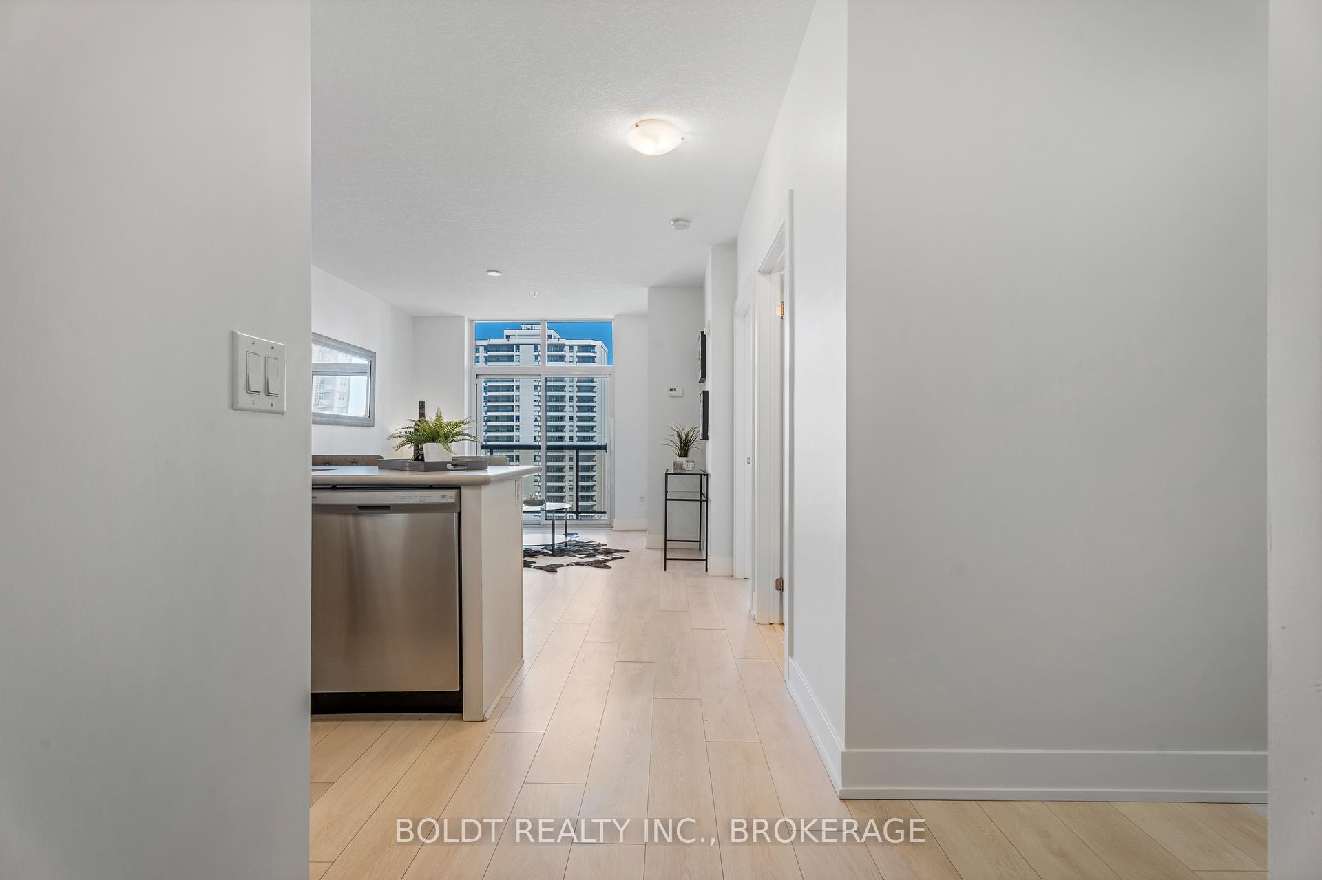 Photo 37 of Unit PH1104, 81 Robinson Street, Hamilton, Durand — HOMEH