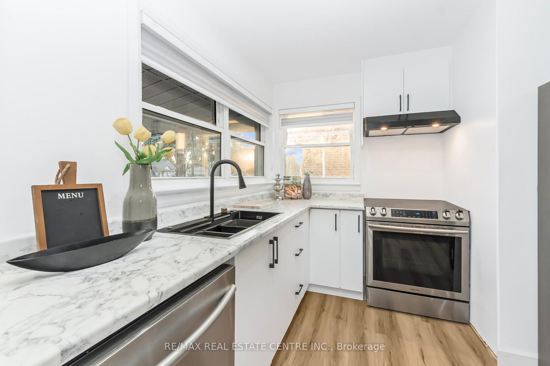 Photo 29 of 959 Mohawk Road E, Hamilton, Huntington — HOMEH