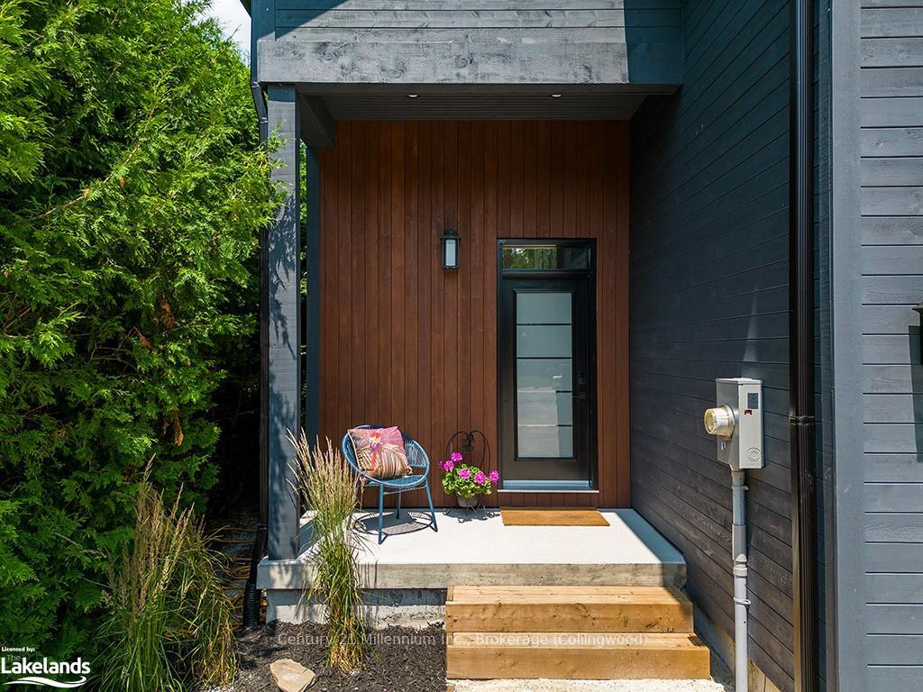 Photo 4 of 701 Sixth Street, Collingwood — HOMEH