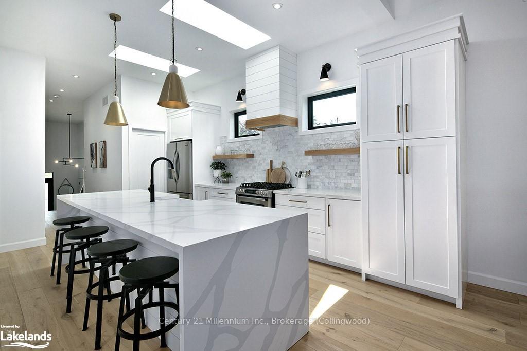 Photo 7 of 701 Sixth Street, Collingwood — HOMEH