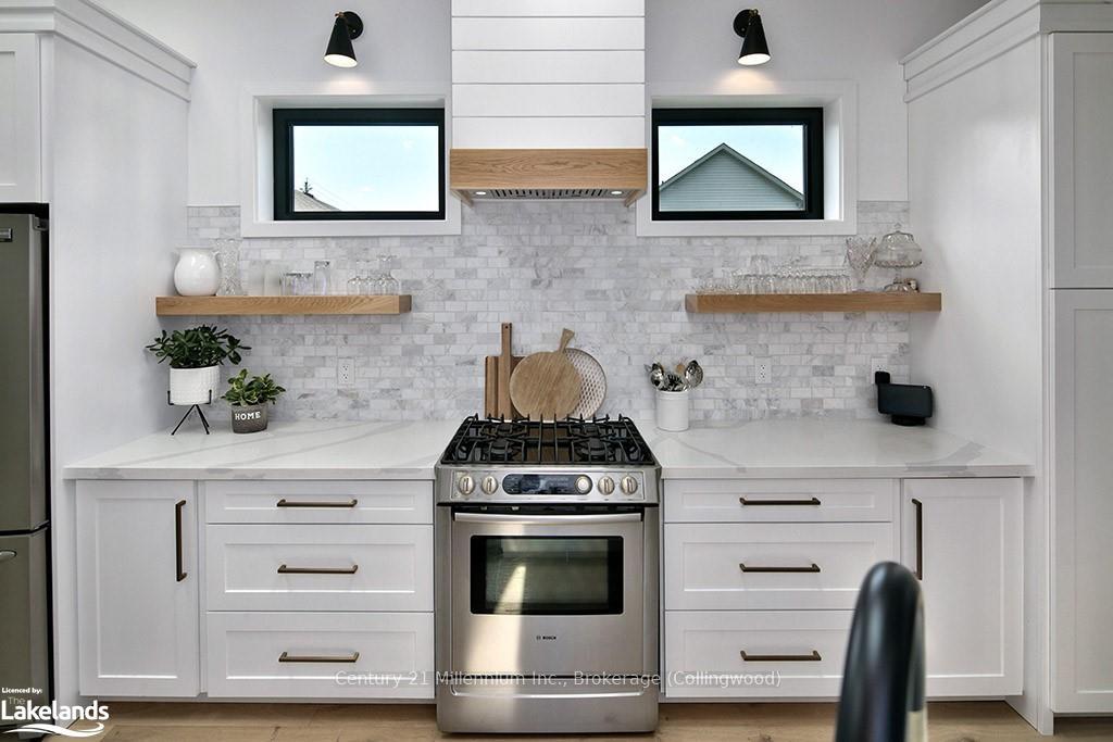 Photo 9 of 701 Sixth Street, Collingwood — HOMEH
