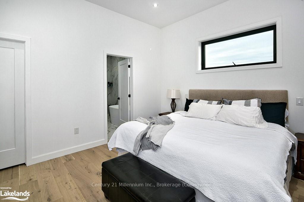 Photo 29 of 701 Sixth Street, Collingwood — HOMEH