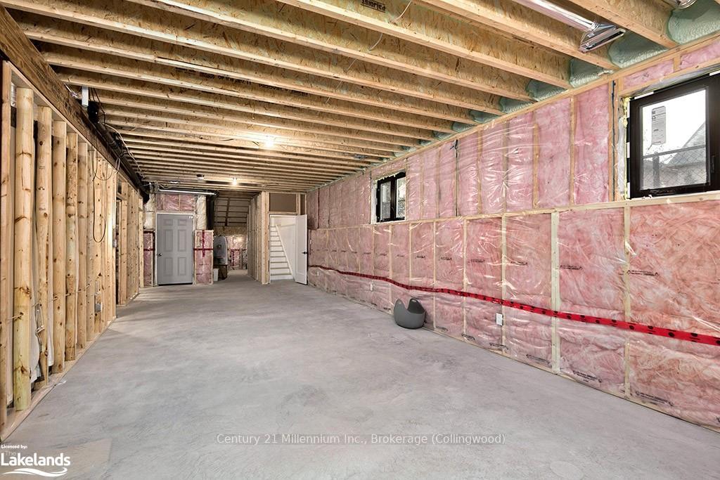 Photo 38 of 701 Sixth Street, Collingwood — HOMEH