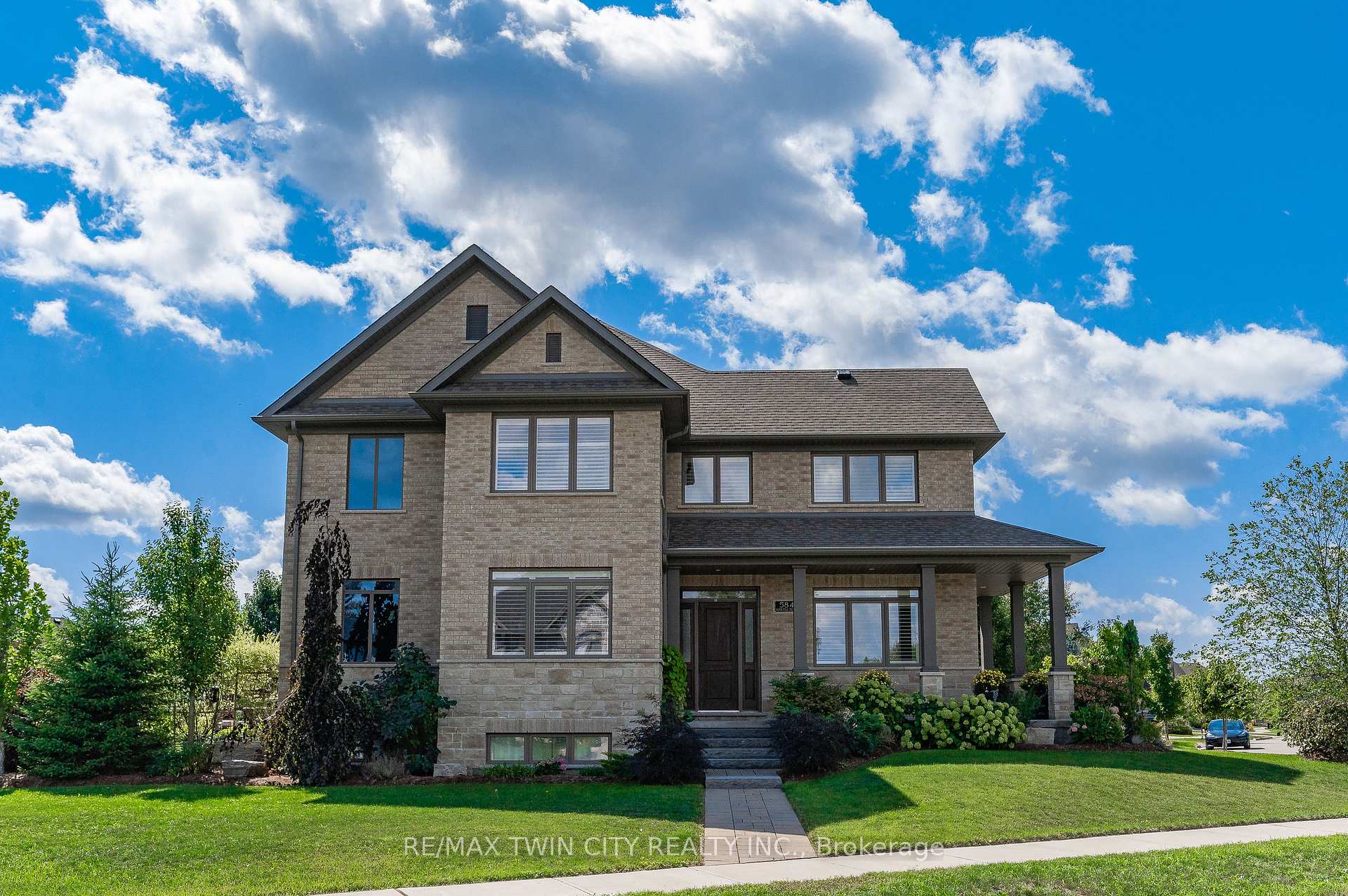 Photo 40 of 584 Manor Ridge Crescent, Waterloo, Eastbridge — HOMEH