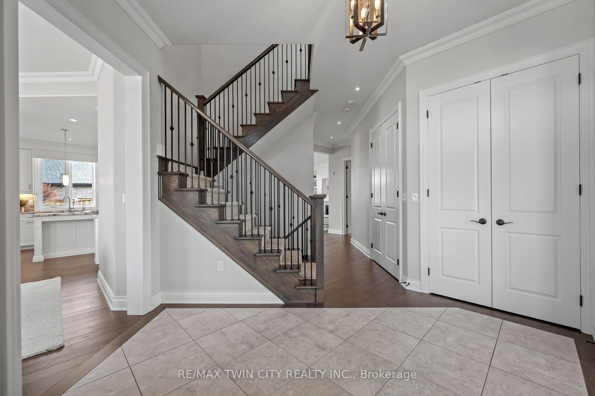 Photo 30 of 584 Manor Ridge Crescent, Waterloo, Eastbridge — HOMEH