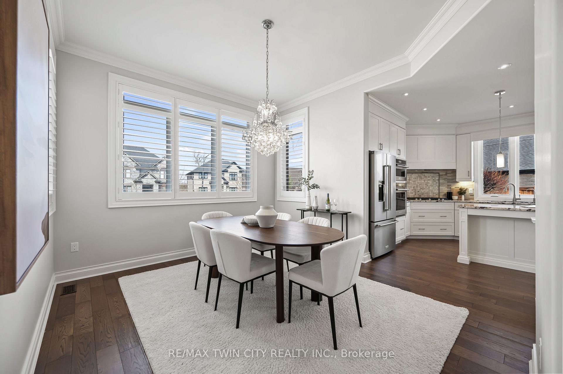 Photo 2 of 584 Manor Ridge Crescent, Waterloo, Eastbridge — HOMEH