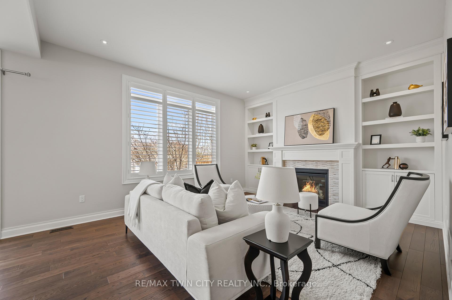Photo 32 of 584 Manor Ridge Crescent, Waterloo, Eastbridge — HOMEH