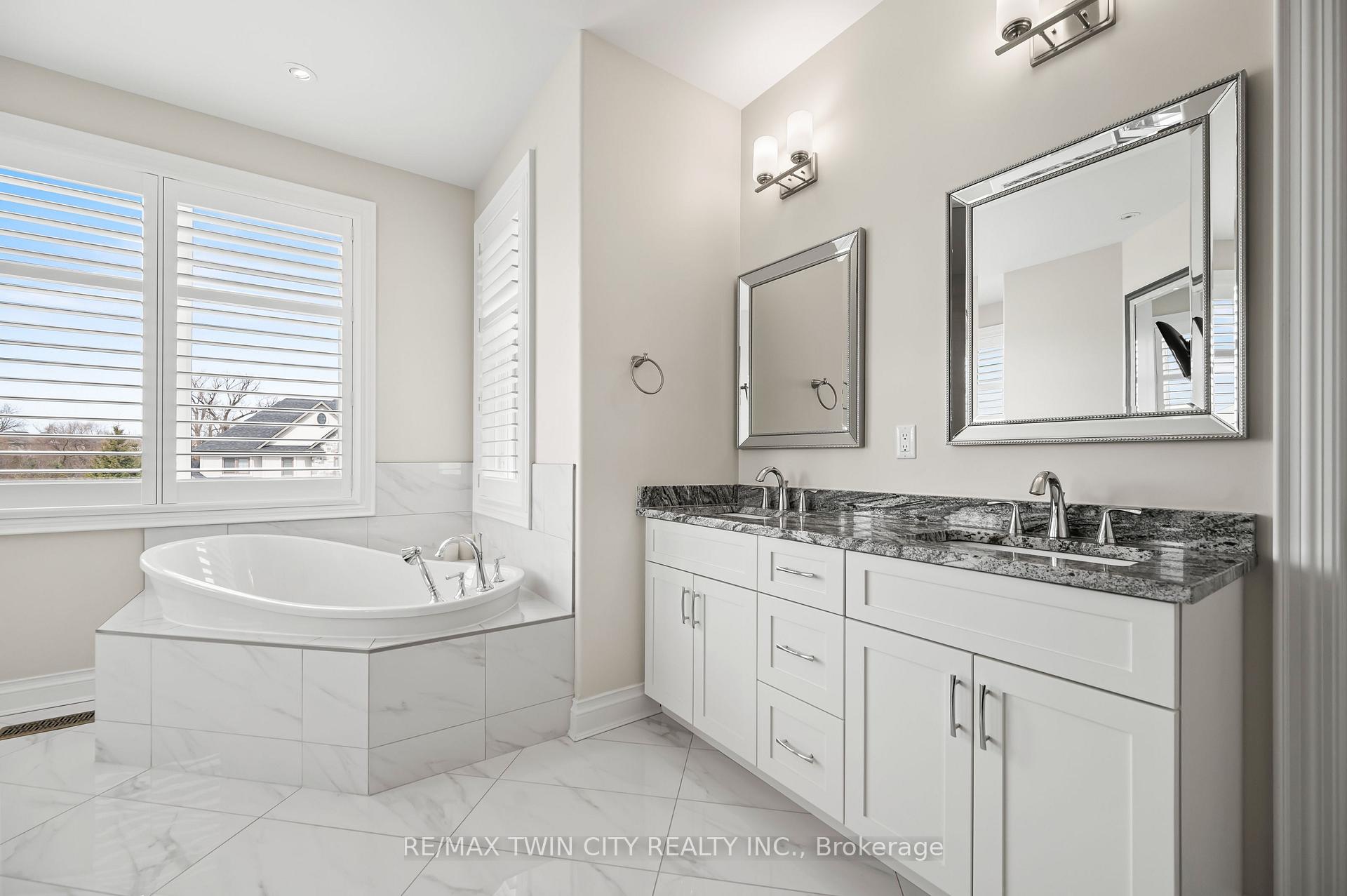 Photo 34 of 584 Manor Ridge Crescent, Waterloo, Eastbridge — HOMEH