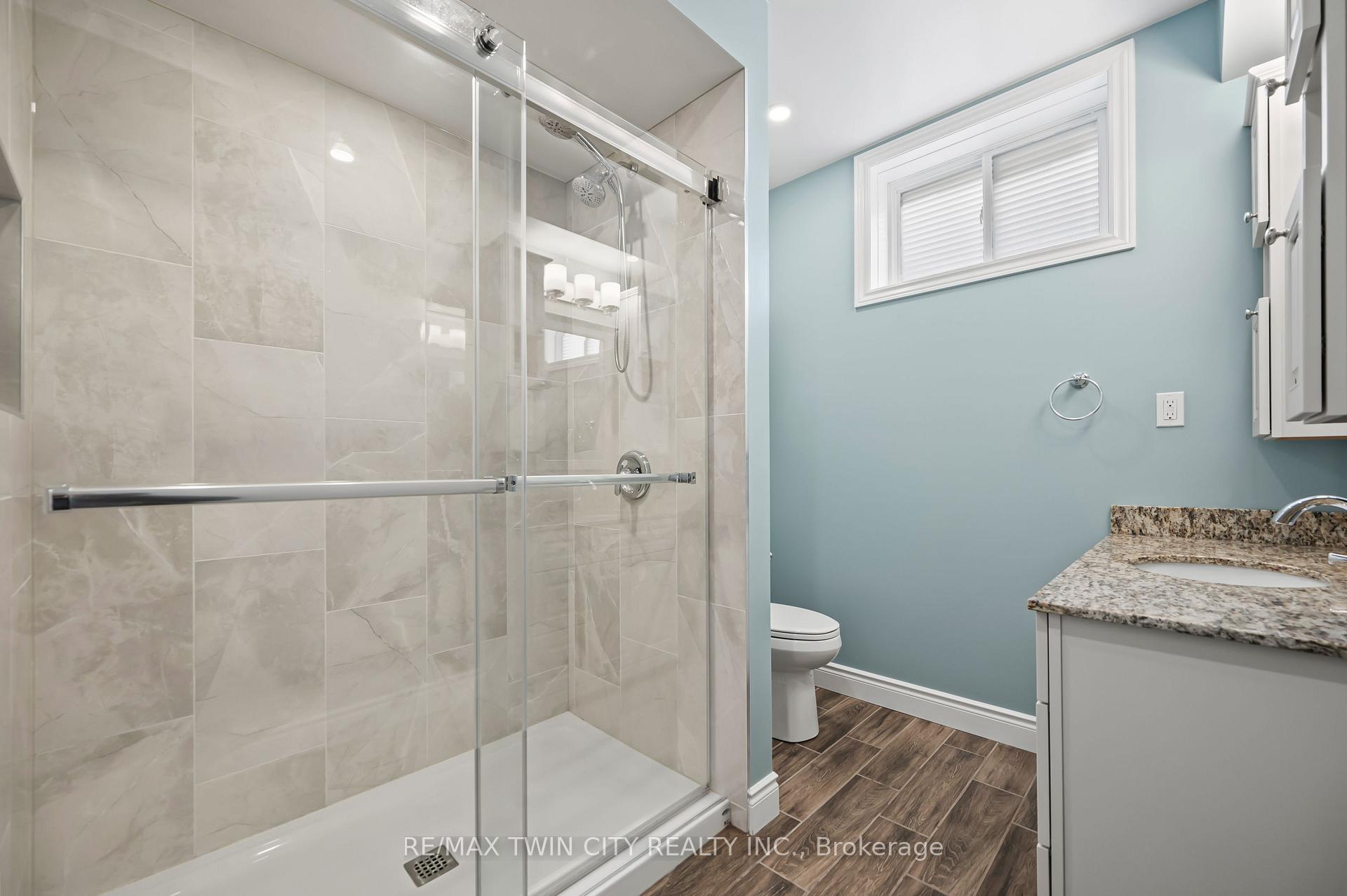 Photo 35 of 584 Manor Ridge Crescent, Waterloo, Eastbridge — HOMEH