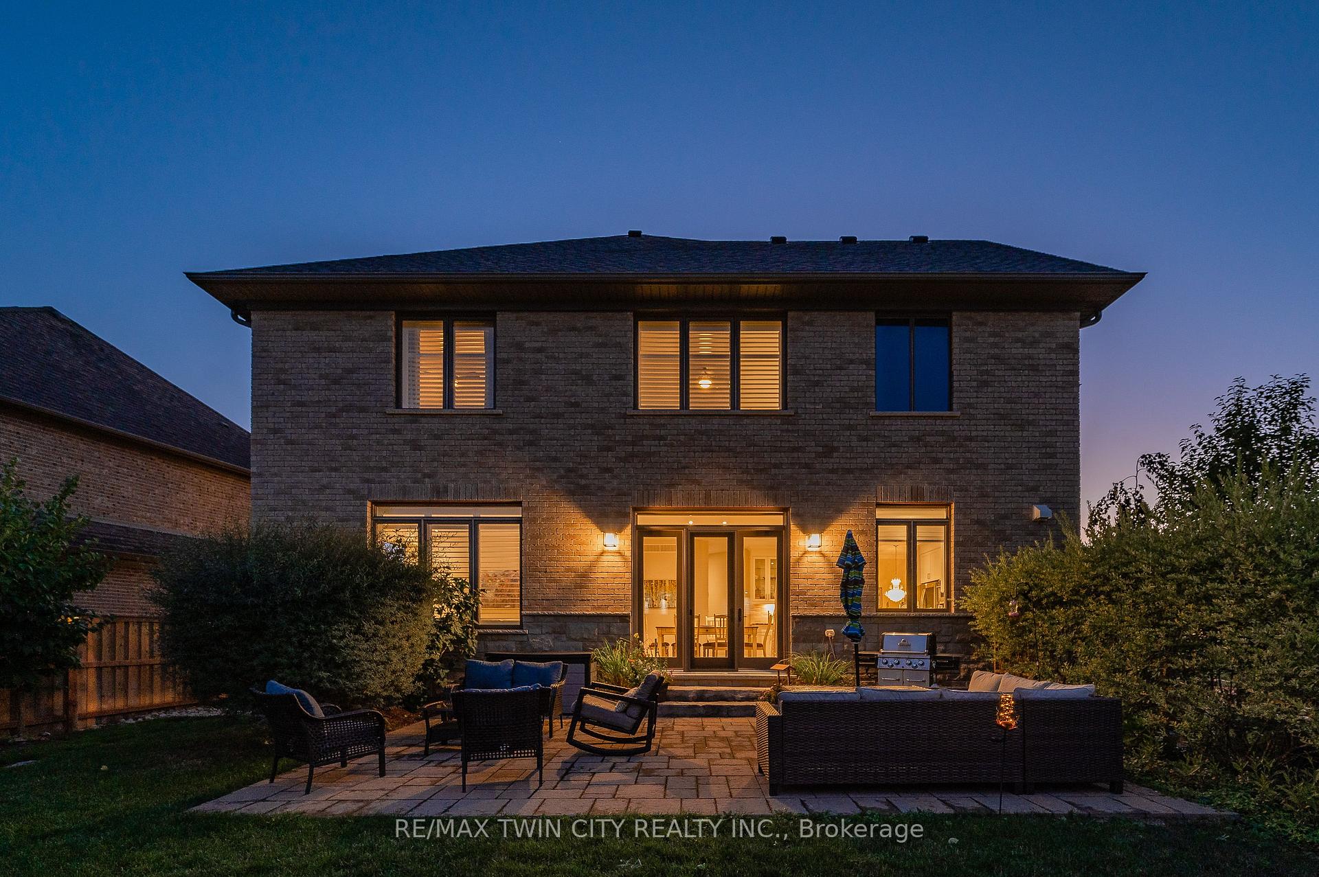 Photo 43 of 584 Manor Ridge Crescent, Waterloo, Eastbridge — HOMEH