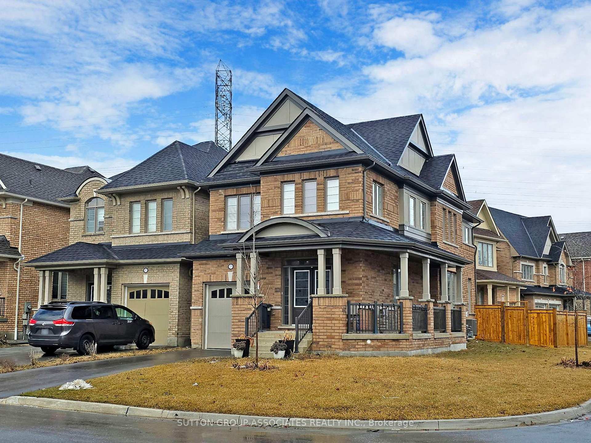 Front of 2576 Orchestrate Drive W