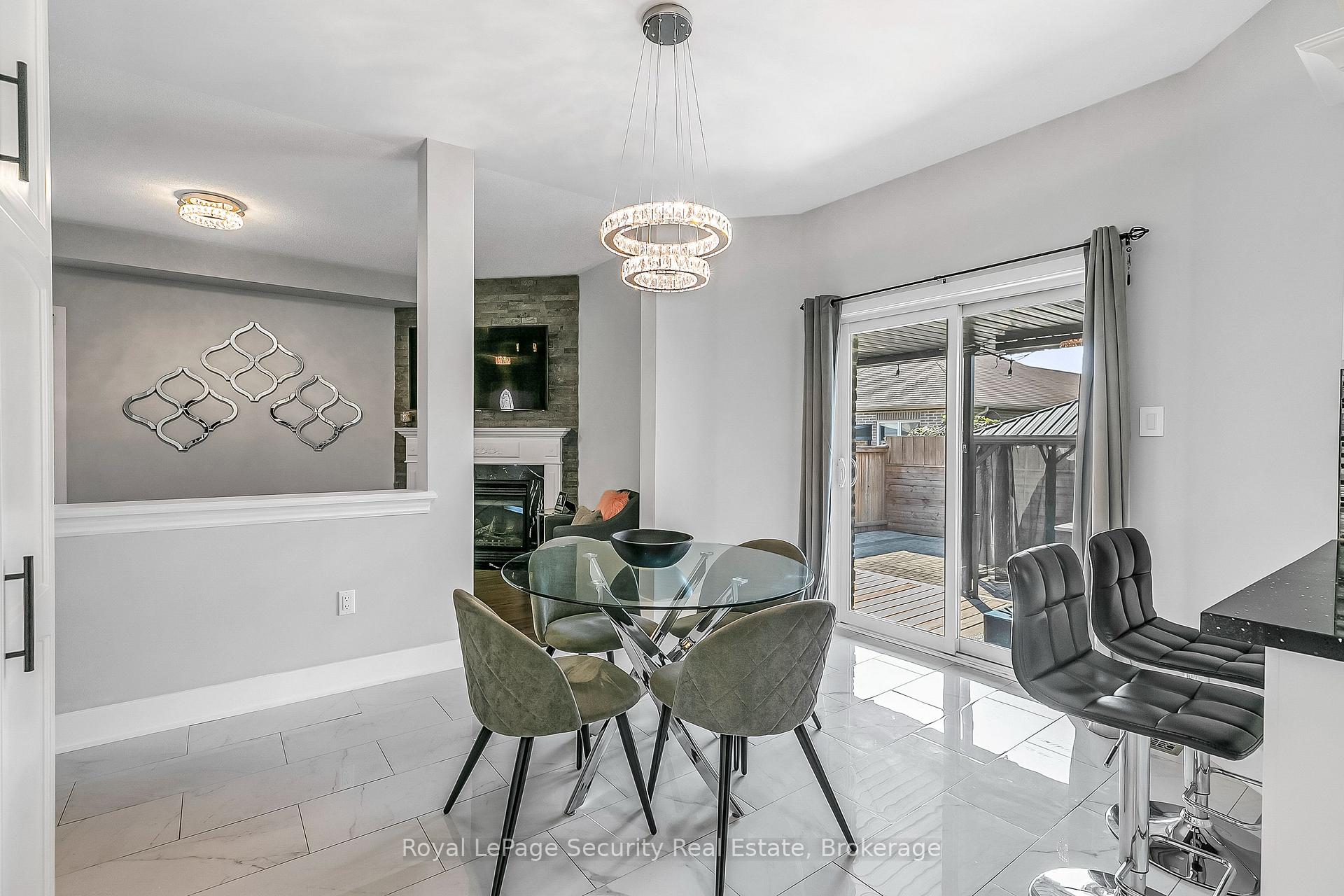 Photo 8 of 2132 Osbond Road, Innisfil, Alcona — HOMEH