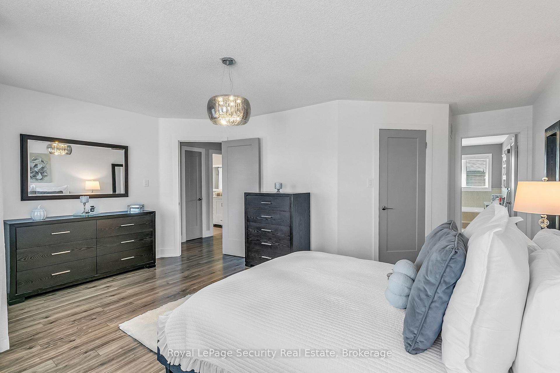 Photo 17 of 2132 Osbond Road, Innisfil, Alcona — HOMEH