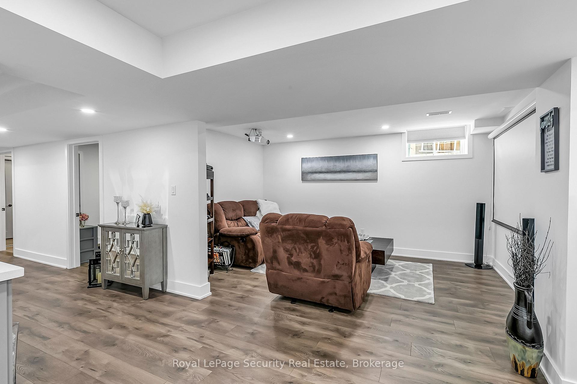 Photo 31 of 2132 Osbond Road, Innisfil, Alcona — HOMEH