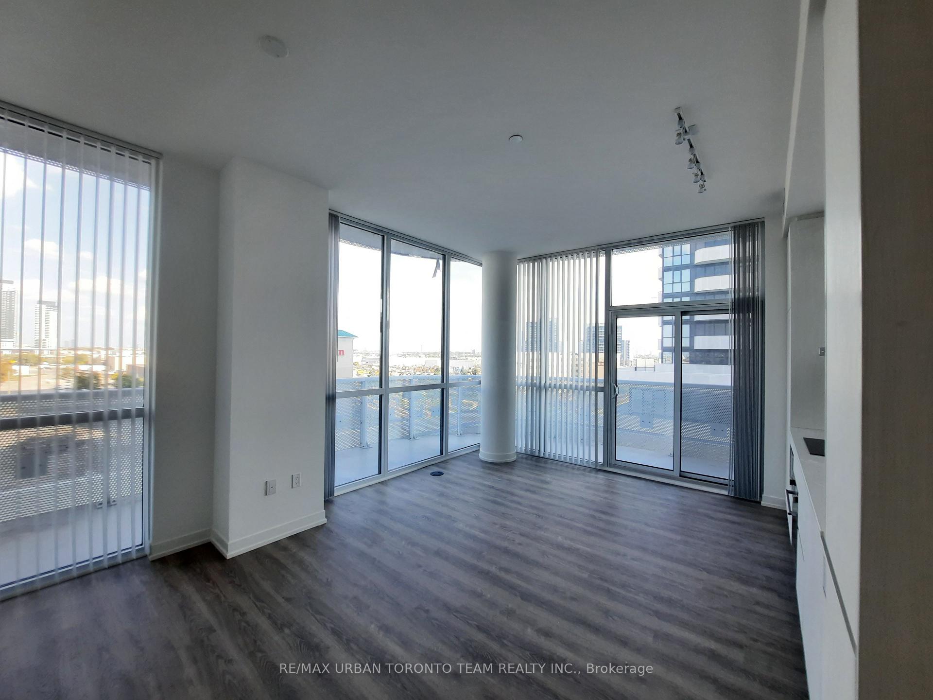 Photo 9 of Unit 610, 8 Interchange Way, Vaughan, Vaughan Corporate Centre — HOMEH