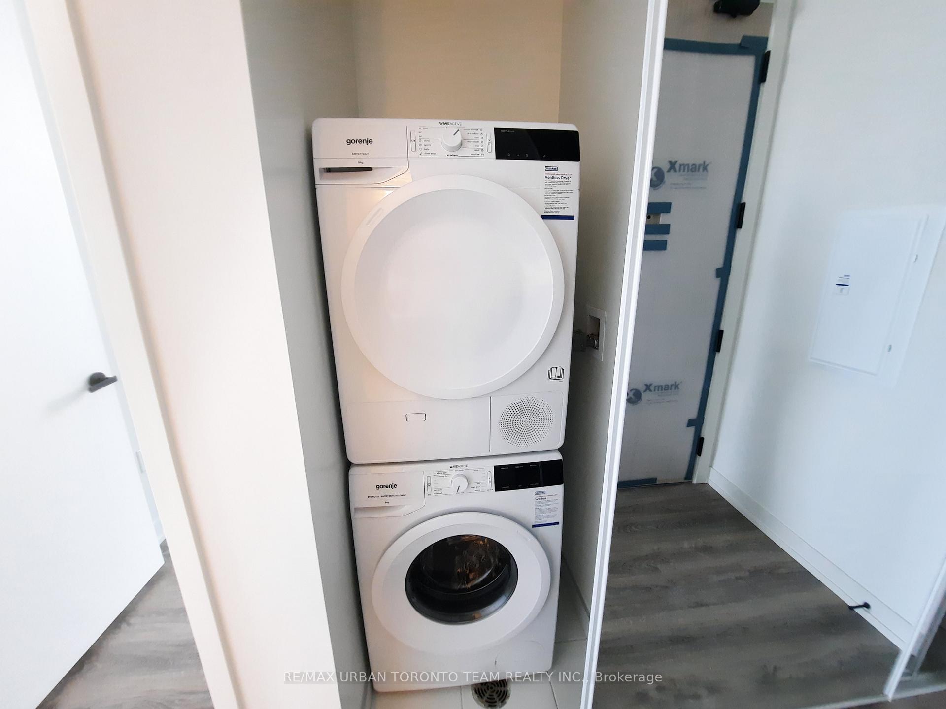 Photo 10 of Unit 610, 8 Interchange Way, Vaughan, Vaughan Corporate Centre — HOMEH