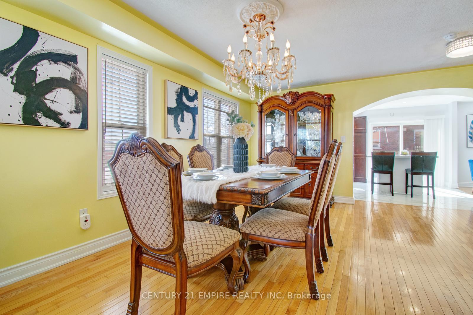 Photo 35 of 46 Brentcliff Drive, Brampton, Fletcher's Meadow — HOMEH