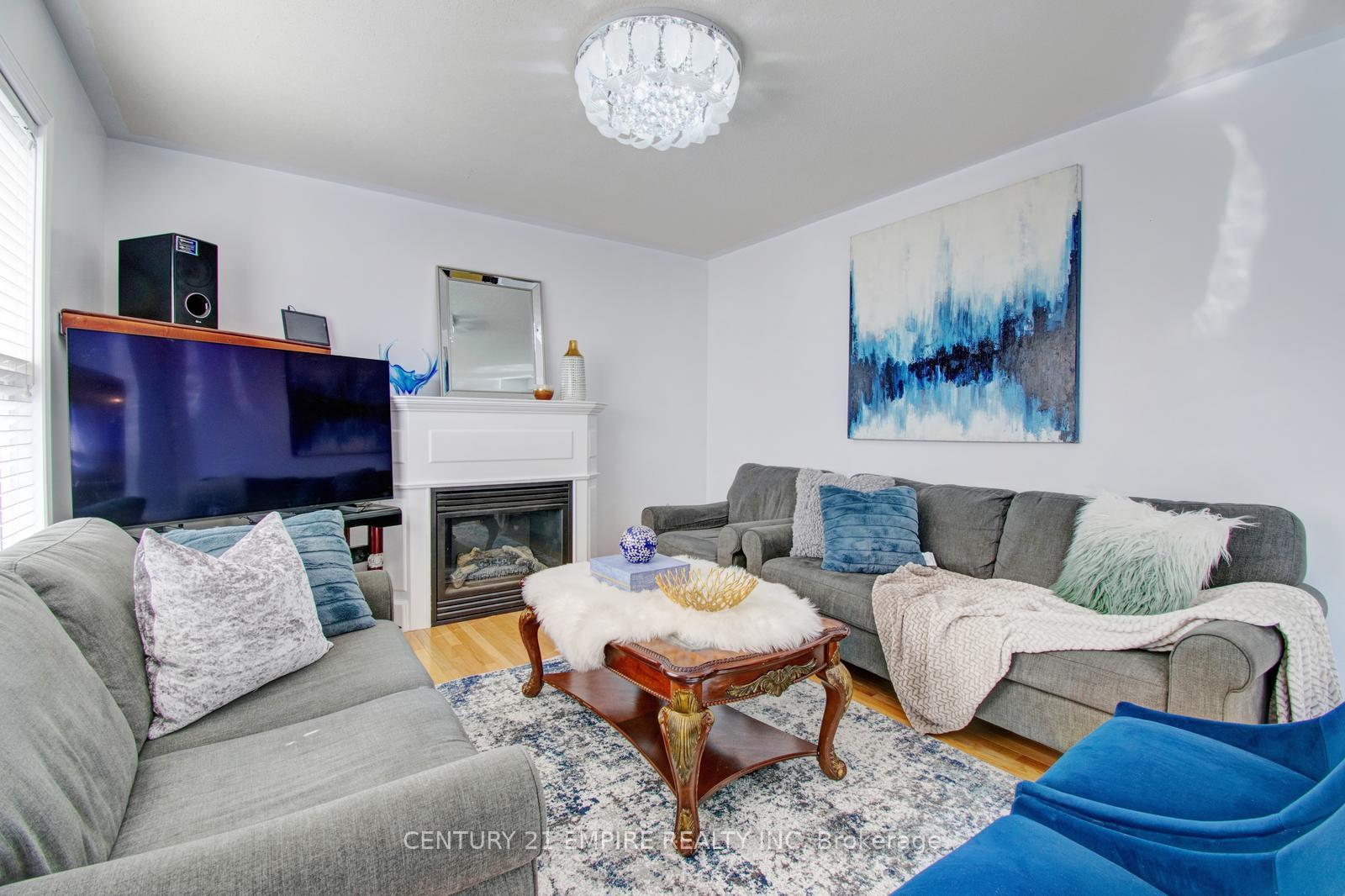 Photo 14 of 46 Brentcliff Drive, Brampton, Fletcher's Meadow — HOMEH