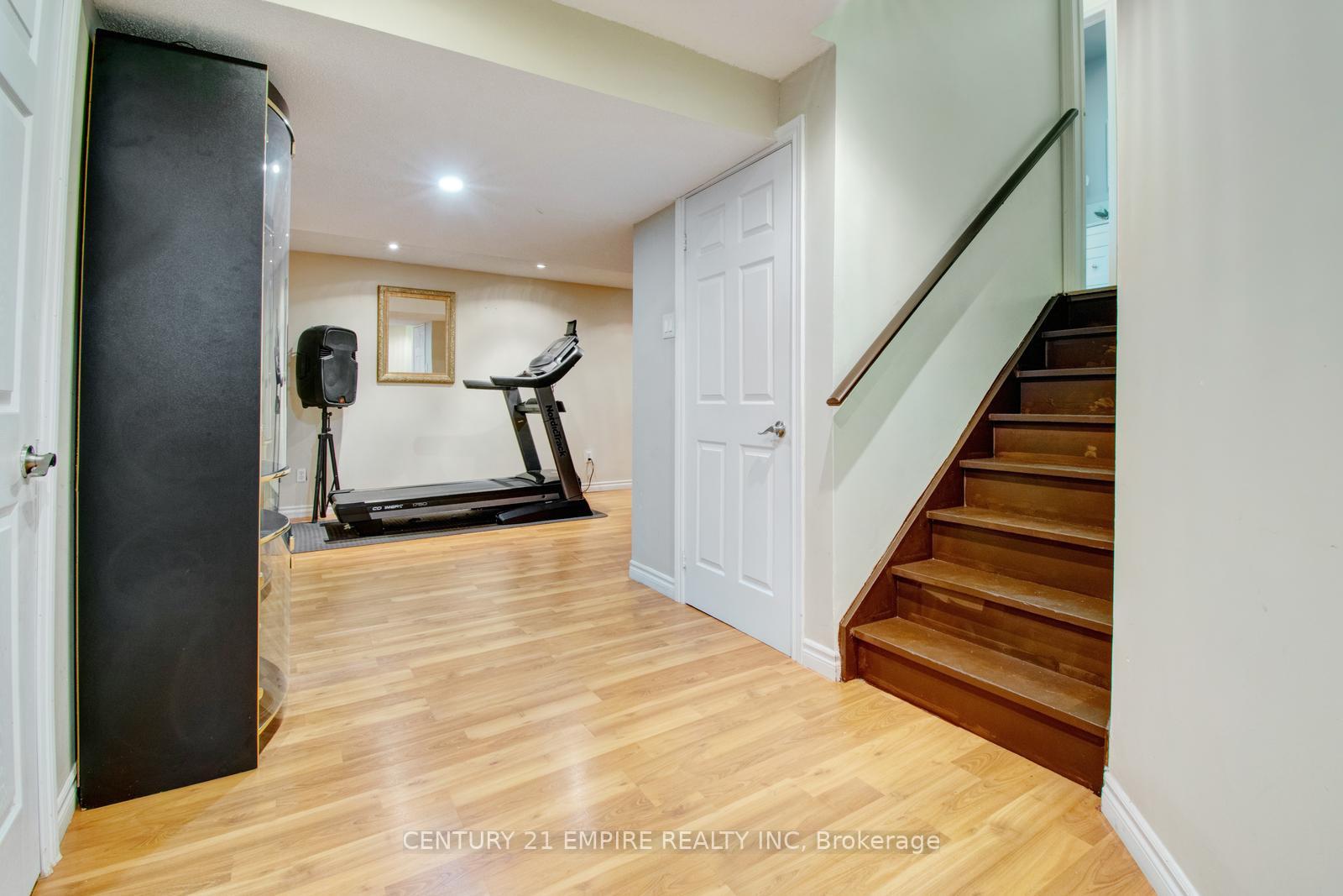 Photo 25 of 46 Brentcliff Drive, Brampton, Fletcher's Meadow — HOMEH