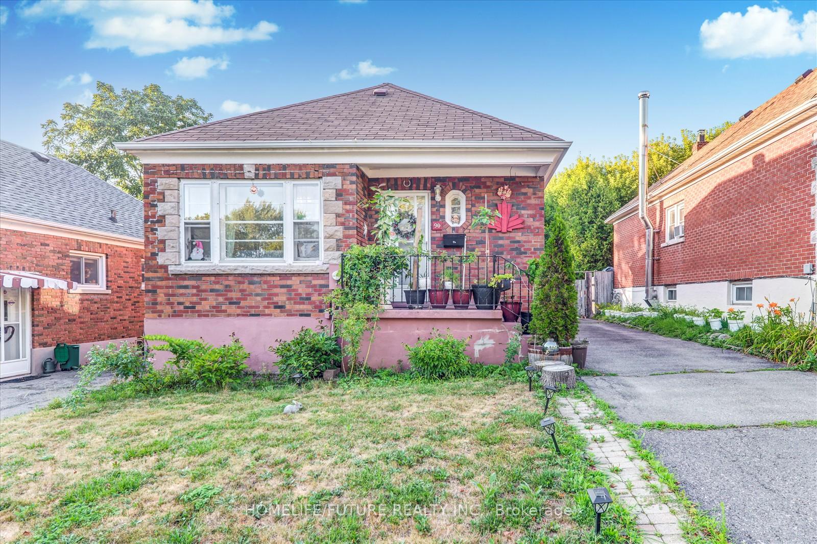 Photo 1 of 90 Quebec Street, Oshawa, Central — HOMEH