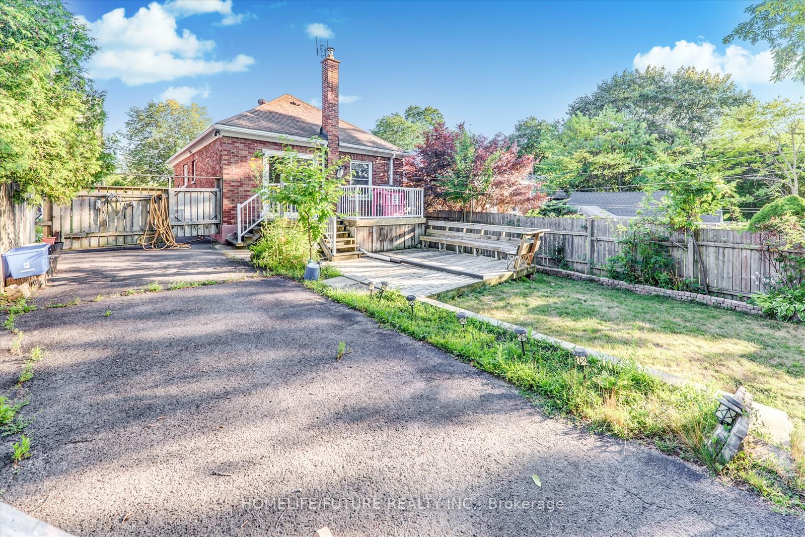 Photo 25 of 90 Quebec Street, Oshawa, Central — HOMEH