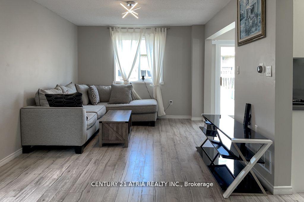 Photo 5 of 236 Dunsmore Lane, Barrie, Georgian Drive — HOMEH